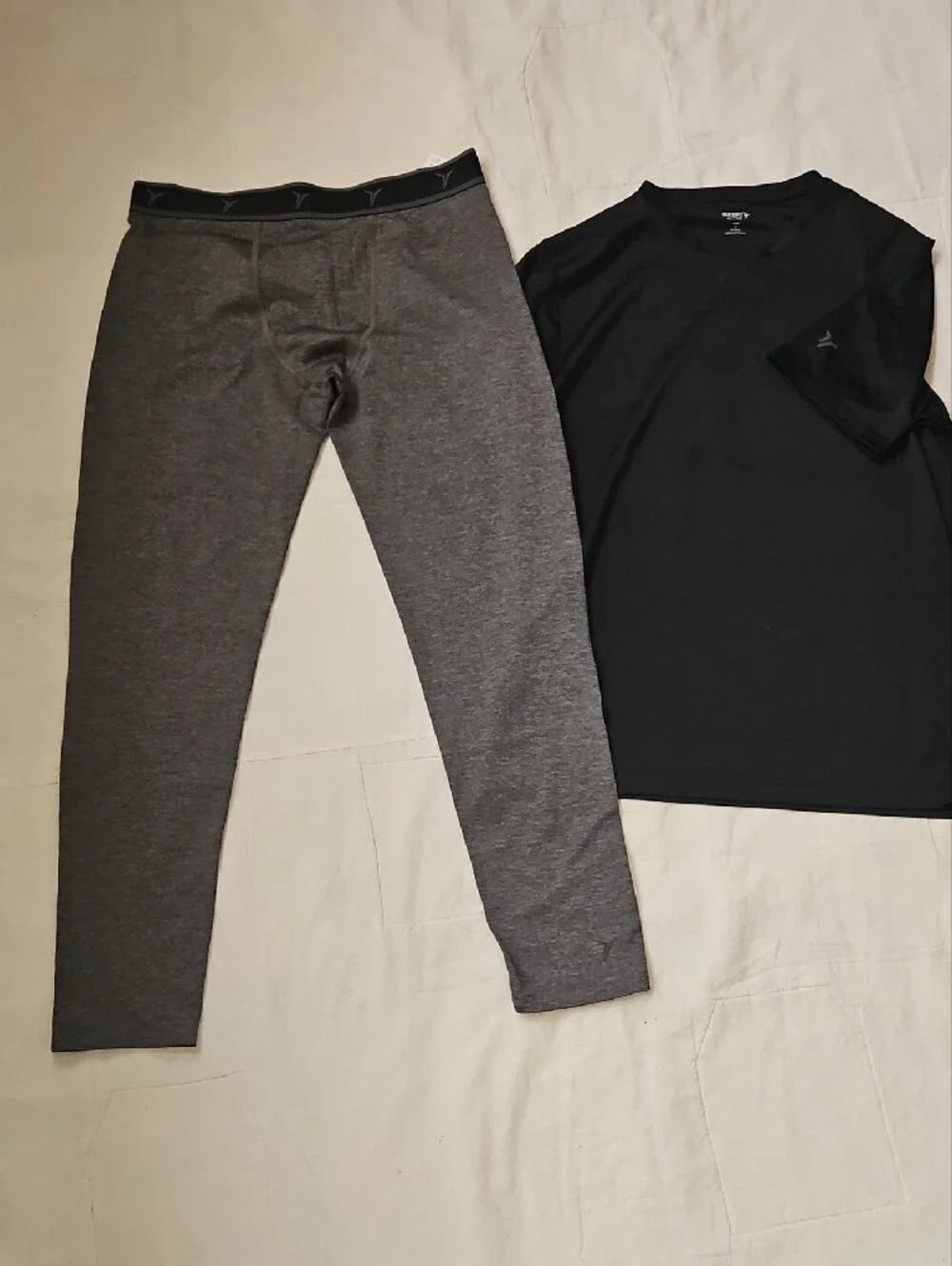 Old Navy Black Tee Charcoal Gray Compression Leggings Active Set 14 16 Husky